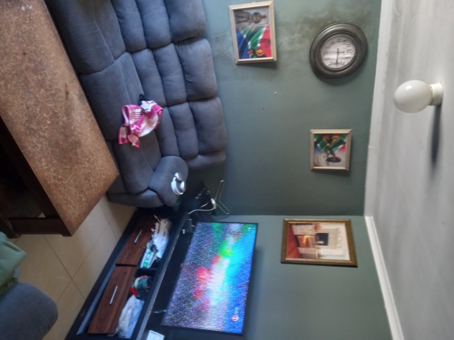 2 Bedroom Property for Sale in Mfuleni Western Cape